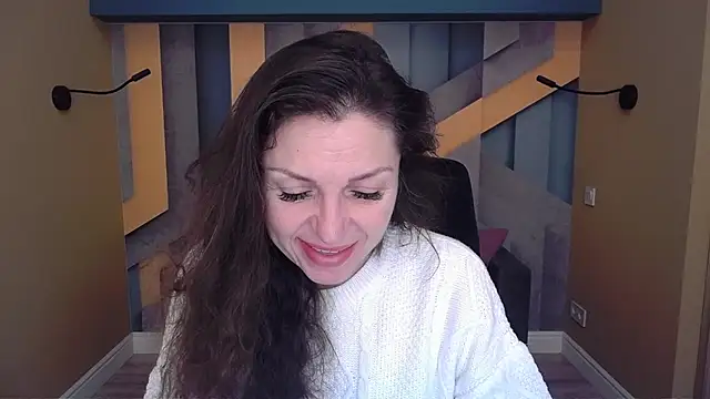 EllaLong online show from January 2026 12:30:01 PM