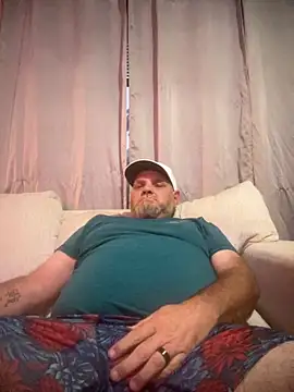 Snapshot of mrscum4u chatting on October 2025 11:28:02 PM mrscum4u online show from October 2025 11:28:02 PM