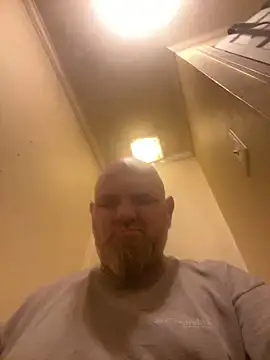 Snapshot of mrscum4u chatting on December 2024 04:26:01 AM mrscum4u online show from December 2024 04:26:01 AM