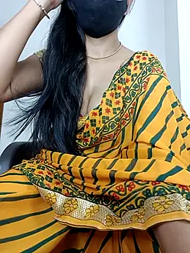 Snapshot of _surbhi_ chatting on October 2025 07:24:02 AM surbhi online show from October 2025 07:24:02 AM