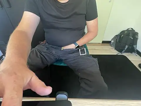 Lovetobenaked4u online show from September 2025 10:58:01 AM