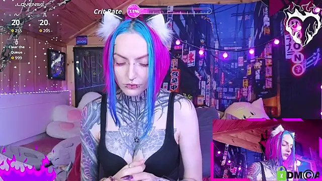 NekoCyber online show from November 2025 04:49:02 AM