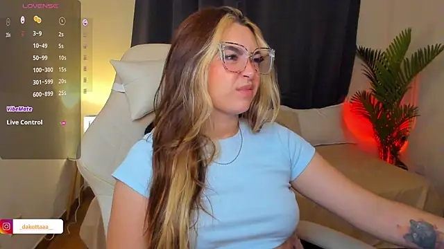 dakottaa  online show from June 2026 01:16:02 AM