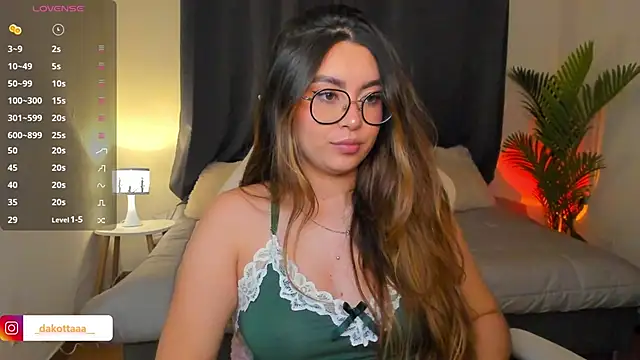 dakottaa  online show from April 2026 11:41:02 PM