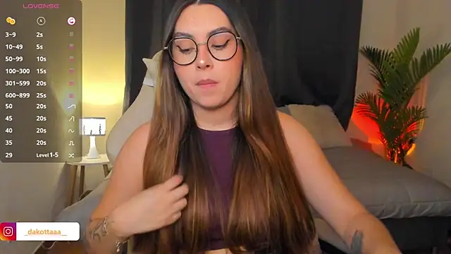 dakottaa  online show from March 2026 11:38:01 PM