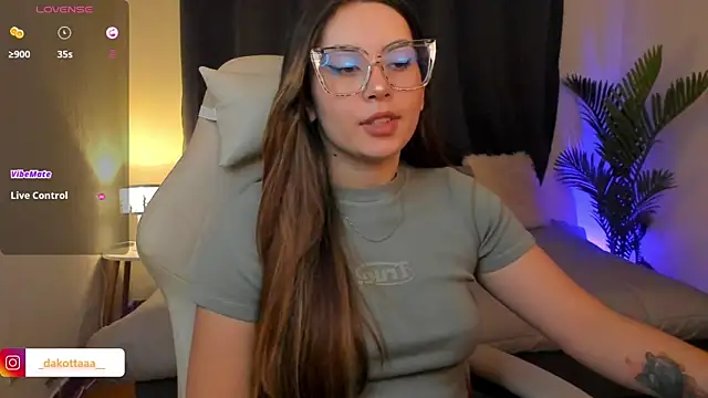 dakottaa  online show from February 2026 12:07:02 AM