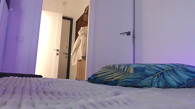 Karolina love  online show from February 2026 08:20:02 PM