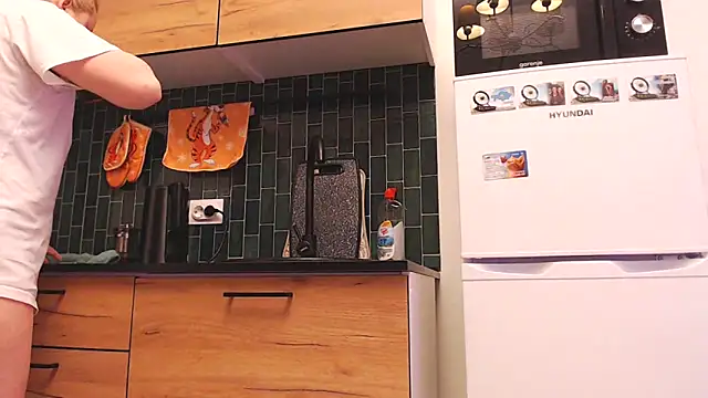 Karolina love  online show from February 2026 02:14:02 AM