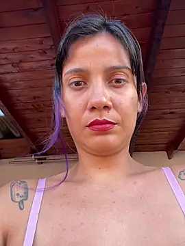 Snapshot of kitty__horny chatting on February 2025 09:42:02 PM kitty horny online show from February 2025 09:42:02 PM