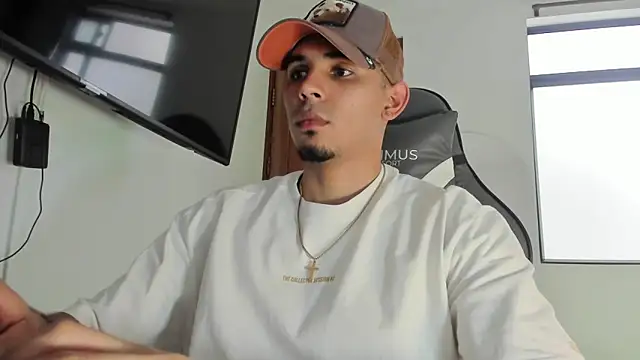 joss 111 online show from November 2025 07:08:02 PM