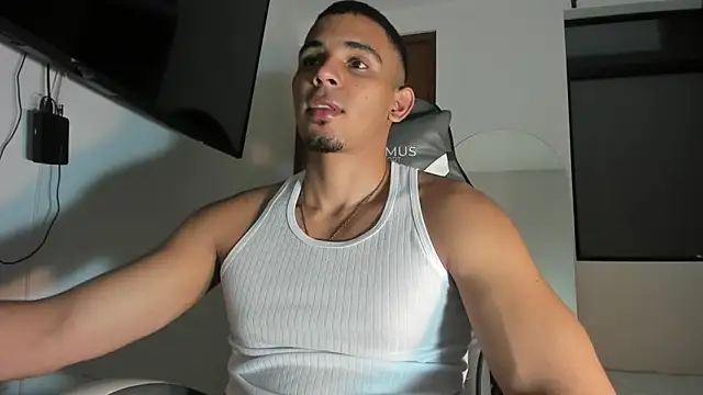 joss 111 online show from December 2025 03:43:02 AM