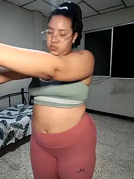 DanelyLopez online show from December 2025 02:32:01 AM