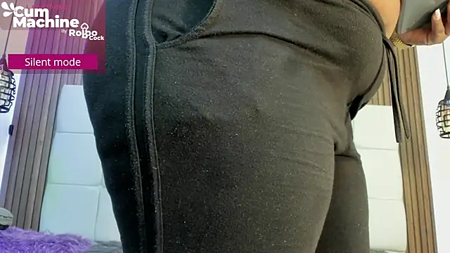 Saravy Blandon online show from March 2026 10:01:02 AM