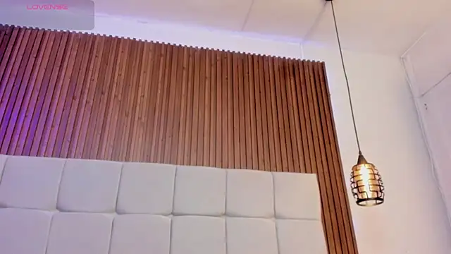 Saravy Blandon online show from April 2026 10:39:01 AM