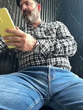 Snapshot of Maxi_TheBigDaddy chatting on June 2026 02:34:01 PM Maxi TheBigDaddy online show from June 2026 02:34:01 PM