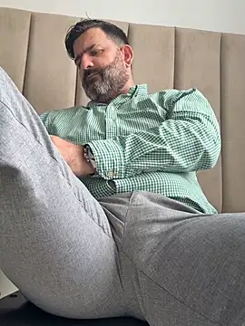 Snapshot of Maxi_TheBigDaddy chatting on June 2026 07:34:01 PM Maxi TheBigDaddy online show from June 2026 07:34:01 PM
