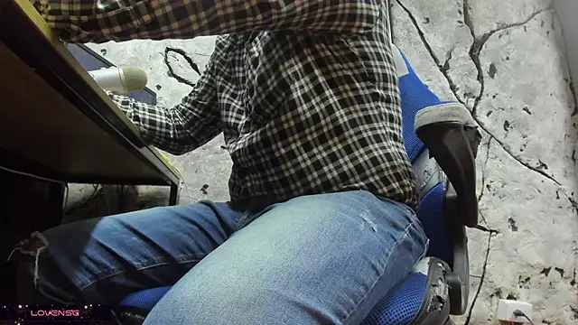 Snapshot of Maxi_TheBigDaddy chatting on November 2025 05:13:01 PM Maxi TheBigDaddy online show from November 2025 05:13:01 PM