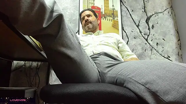 Snapshot of Maxi_TheBigDaddy chatting on December 2025 11:20:02 AM Maxi TheBigDaddy online show from December 2025 11:20:02 AM