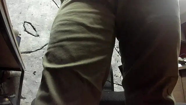 Snapshot of Maxi_TheBigDaddy chatting on October 2025 11:08:02 AM Maxi TheBigDaddy online show from October 2025 11:08:02 AM