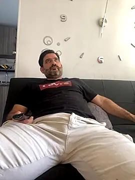 Snapshot of Maxi_TheBigDaddy chatting on November 2025 05:34:02 PM Maxi TheBigDaddy online show from November 2025 05:34:02 PM