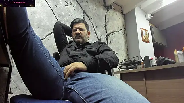 Snapshot of Maxi_TheBigDaddy chatting on September 2025 03:26:01 PM Maxi TheBigDaddy online show from September 2025 03:26:01 PM