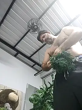 Snapshot of Maxi_TheBigDaddy chatting on January 2026 11:44:02 PM Maxi TheBigDaddy online show from January 2026 11:44:02 PM