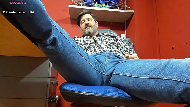 Snapshot of Maxi_TheBigDaddy chatting on March 2025 05:35:02 PM Maxi TheBigDaddy online show from March 2025 05:35:02 PM
