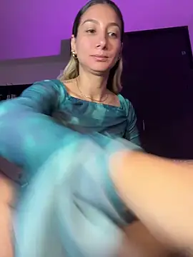 DanikRosse online show from December 2025 04:56:02 AM