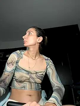 Snapshot of DanikRosse chatting on September 2025 04:07:01 AM DanikRosse online show from September 2025 04:07:01 AM