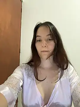 Snapshot of Sarah_millerr_ chatting on May 2026 04:07:02 AM Sarah millerr online show from May 2026 04:07:02 AM