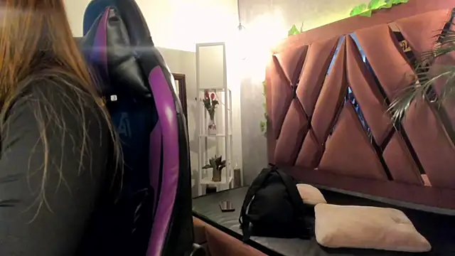 Megan inked online show from March 2025 02:10:01 AM