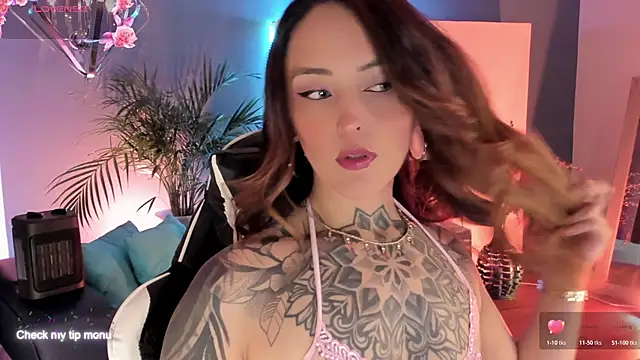 Megan inked online show from November 2025 03:32:02 AM