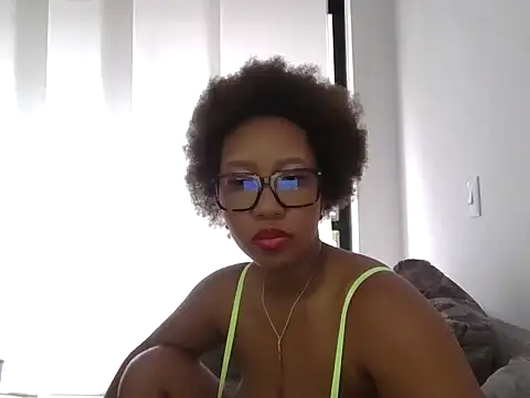 megan-hotxx online show from June 2026 10:19:01 PM