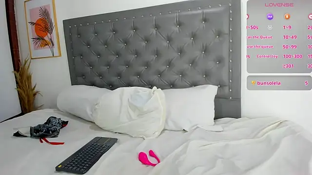 EmiliBonnie online show from February 2025 03:04:02 AM