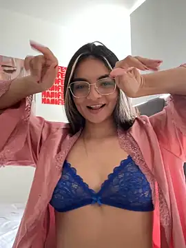 Cat2525 online show from February 2026 07:12:01 PM