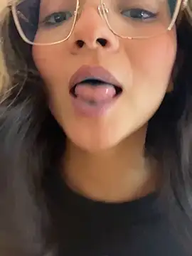 Cat2525 online show from March 2026 10:06:02 PM