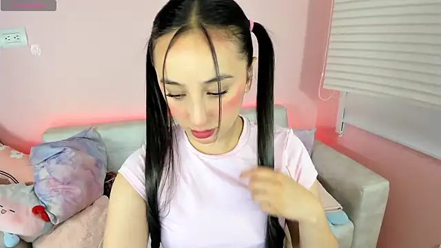 tinysara online show from June 2026 04:24:01 PM