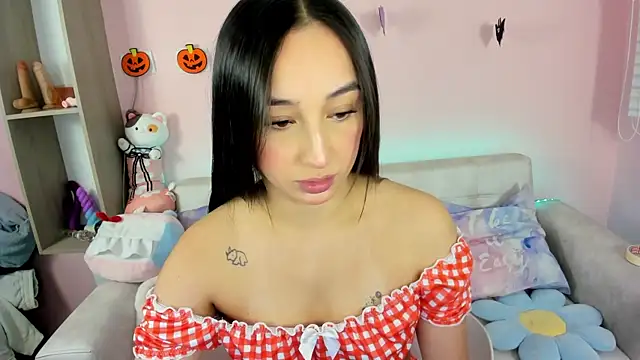Snapshot of tinysara chatting on October 2025 04:26:02 PM tinysara online show from October 2025 04:26:02 PM