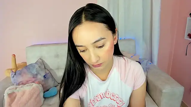 Snapshot of tinysara chatting on March 2025 04:33:02 PM tinysara online show from March 2025 04:33:02 PM