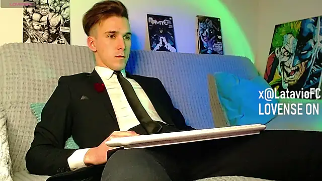 Midnighter  online show from April 2026 10:39:02 PM