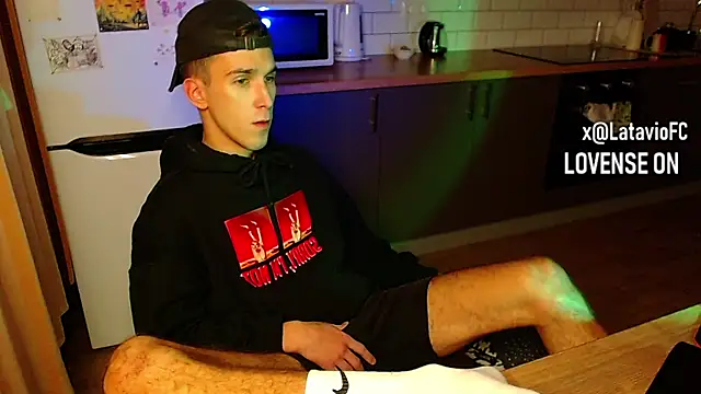 Snapshot of Midnighter_ chatting on September 2025 08:04:02 PM Midnighter online show from September 2025 08:04:02 PM