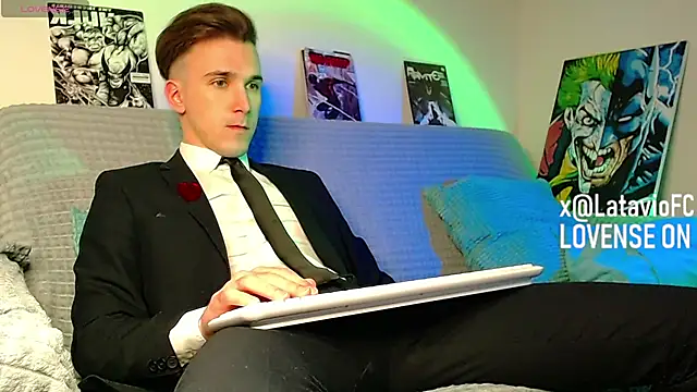 Midnighter  online show from April 2026 06:48:02 PM