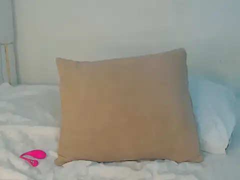 wetmypants online show from April 2026 08:10:02 PM