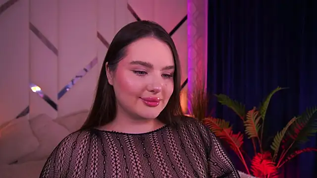 Snapshot of CuteAmberr chatting on October 2025 12:29:02 AM CuteAmberr online show from October 2025 12:29:02 AM