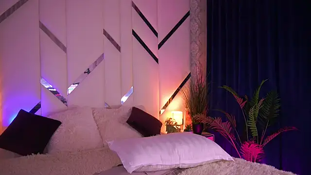 Snapshot of CuteAmberr chatting on November 2025 01:20:01 AM CuteAmberr online show from November 2025 01:20:01 AM