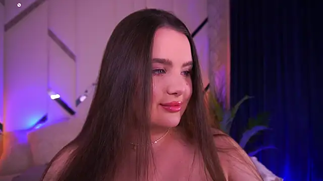 Snapshot of CuteAmberr chatting on November 2025 12:25:02 AM CuteAmberr online show from November 2025 12:25:02 AM