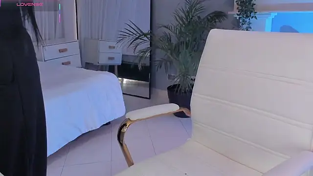 scarlet miller1 online show from October 2025 12:08:01 PM