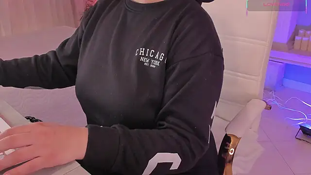 scarlet miller1 online show from November 2025 12:10:02 PM