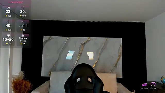 charlottewhitte online show from March 2026 12:50:02 PM