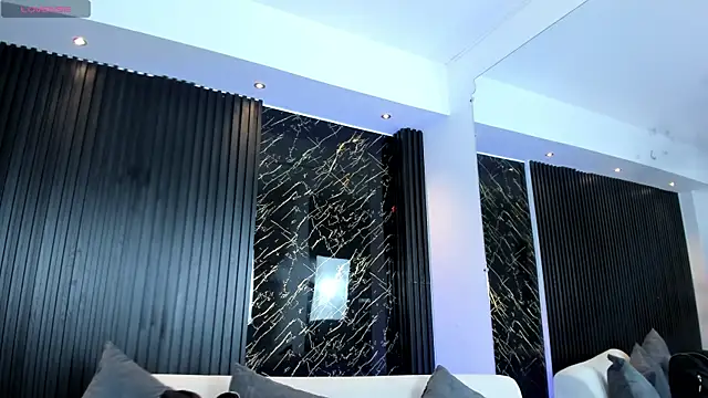 charlottewhitte online show from October 2025 11:53:01 AM